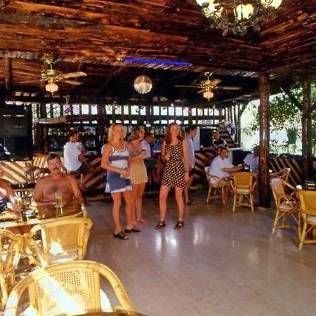 Myra فندق مرمريس