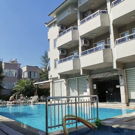 酒店 迈拉酒店 马尔马里斯